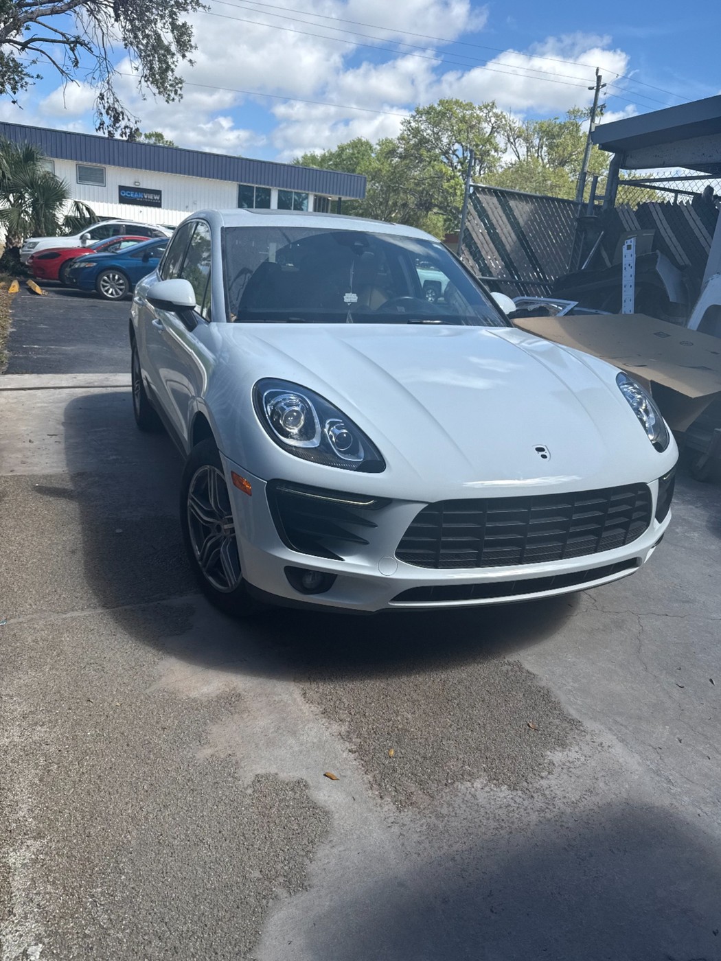 Porsche 911 (white) after